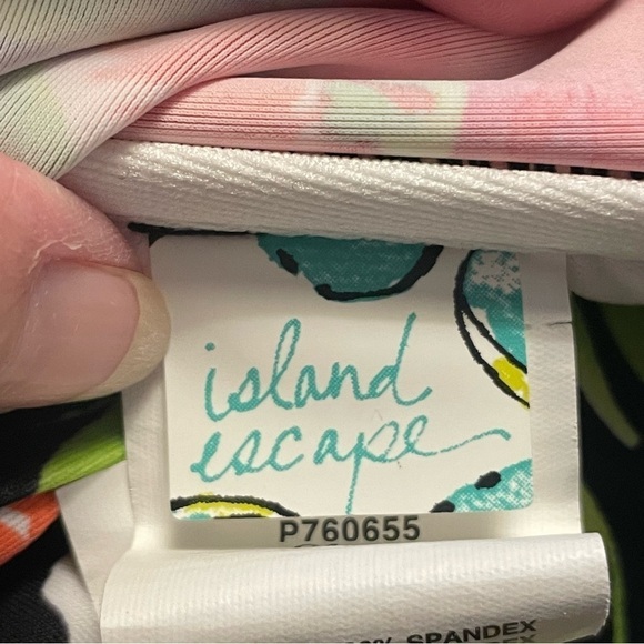 ✅2X Host Pick✅ Island Escape Haltered Swim Top, 14 - Picture 4 of 8